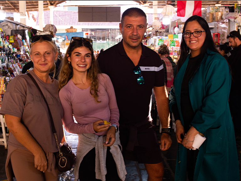 Mercado-flia-Lili